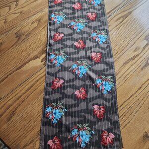 2/$20 SALE! Anne Klein scarf